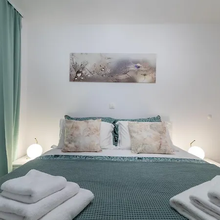Uz Villa