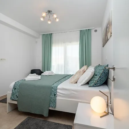 Villa Uz Okrug Gornji