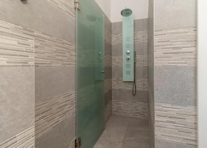 Villa Uz Okrug Gornji