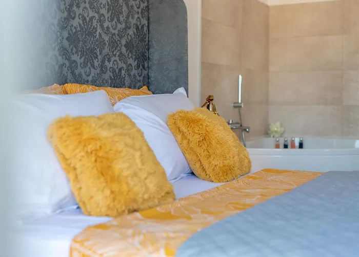 Uz Villa Okrug Gornji