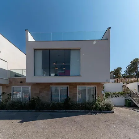 Villa Uz *